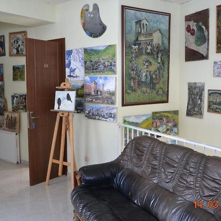 Hotel Gallery Mestia Ngoại thất bức ảnh