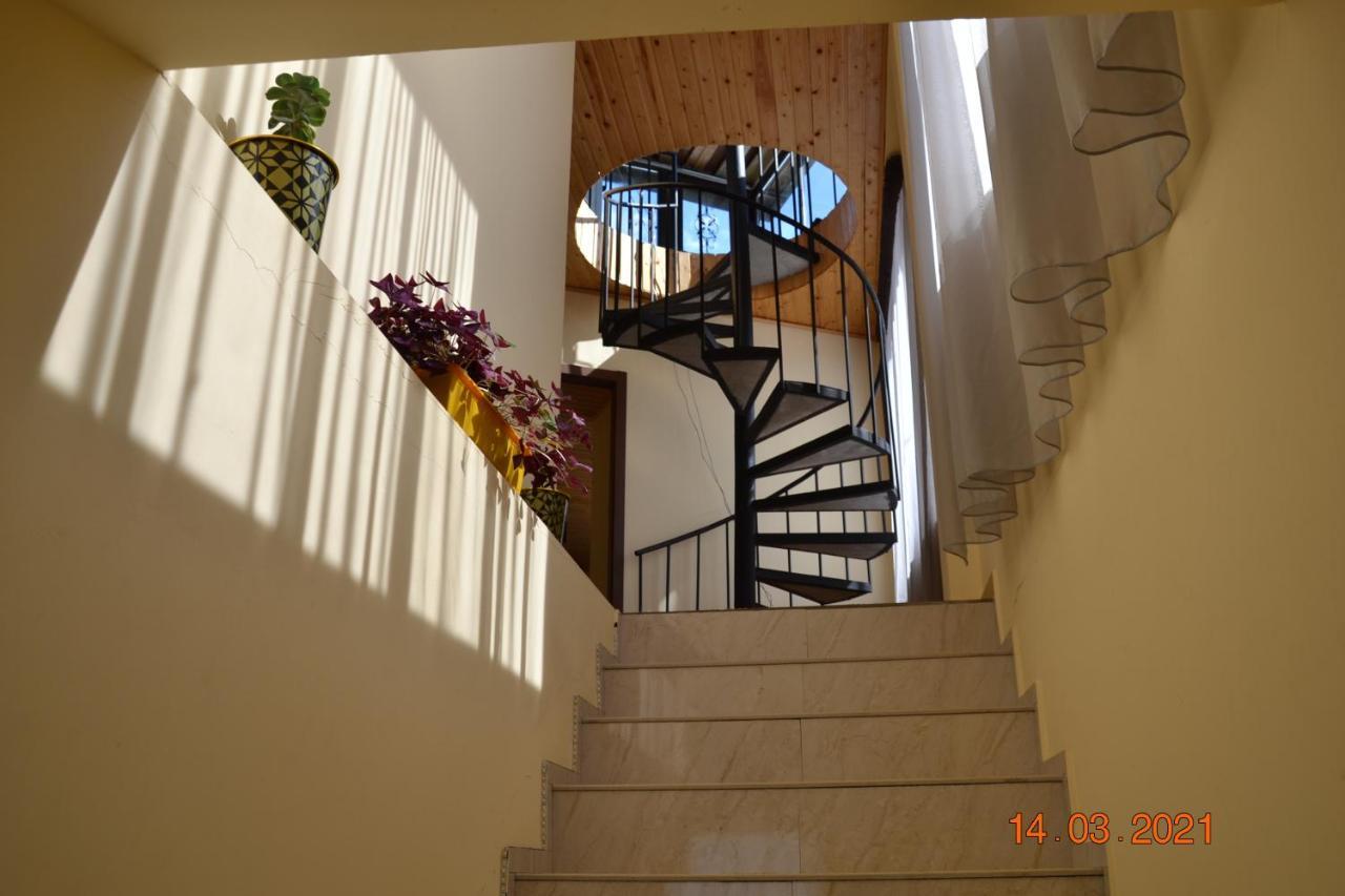 Hotel Gallery Mestia Ngoại thất bức ảnh