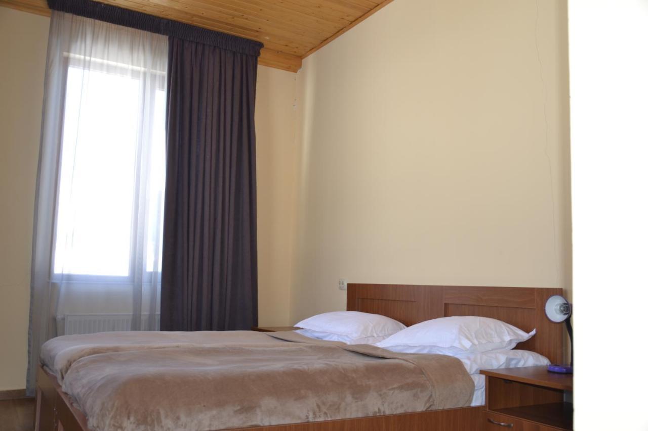 Hotel Gallery Mestia Ngoại thất bức ảnh