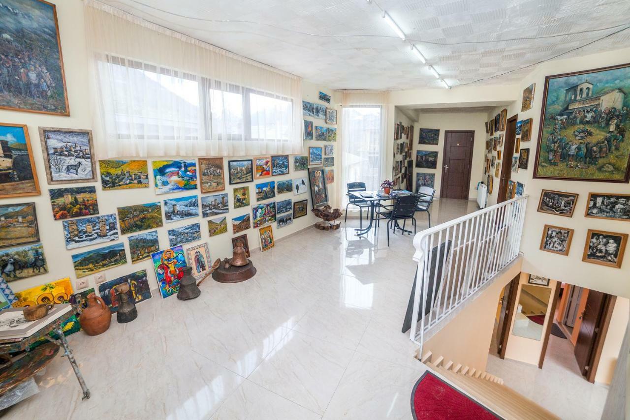 Hotel Gallery Mestia Ngoại thất bức ảnh
