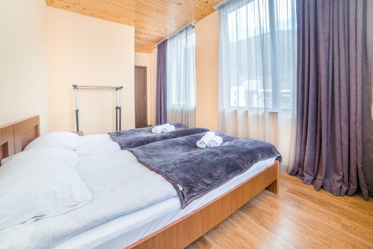 Hotel Gallery Mestia Ngoại thất bức ảnh