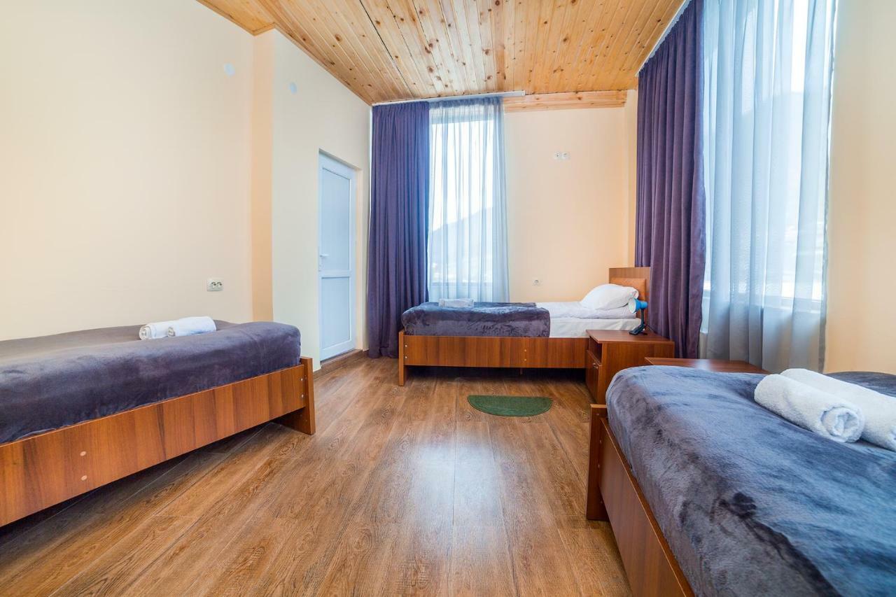 Hotel Gallery Mestia Ngoại thất bức ảnh