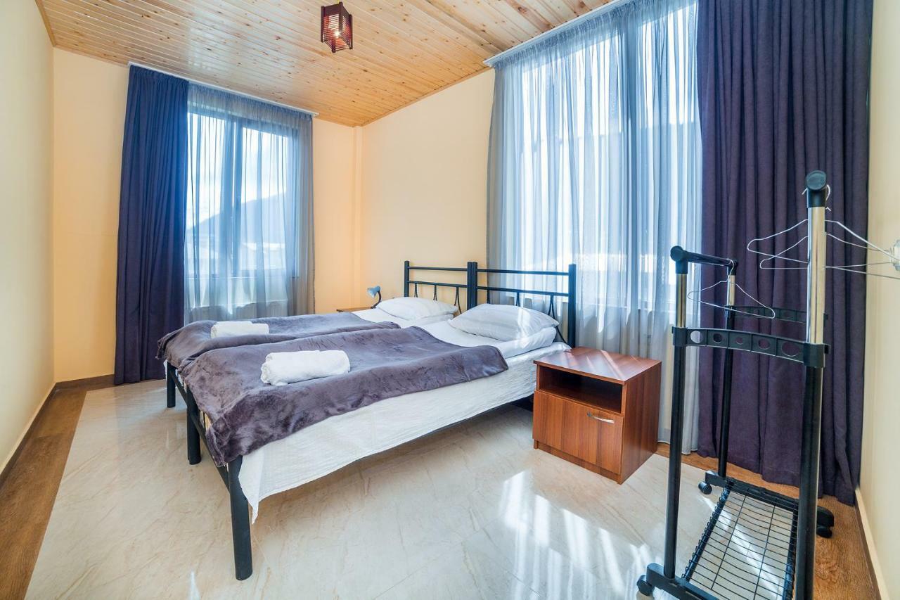 Hotel Gallery Mestia Ngoại thất bức ảnh